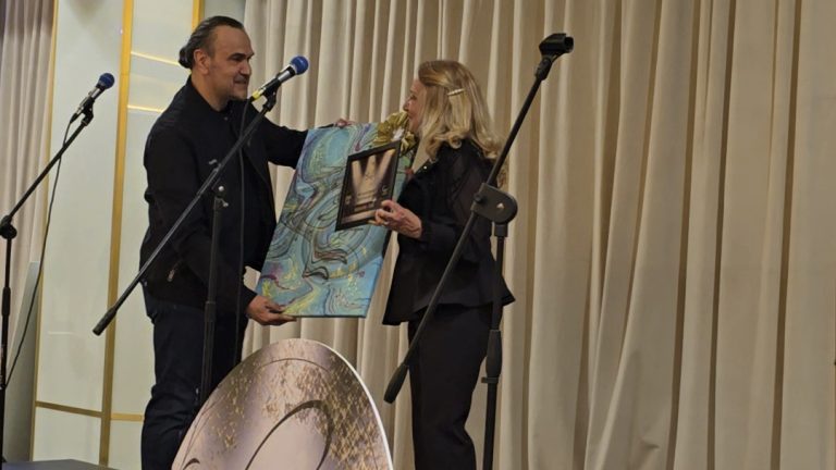 image_editor_output_image532818105-1743551881229