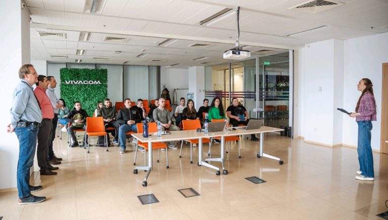 Screenshot_2025-04-12-16-42-15-032_com.microsoft.office.outlook-edit