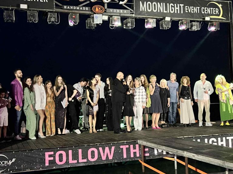 IMG-dc5a2eec1f2de7e6b2d57fc2128d79c3-V