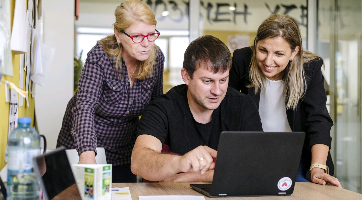 Screenshot_2025-10-21-14-40-35-21_45e686c594768066ad9911d54d96f72b