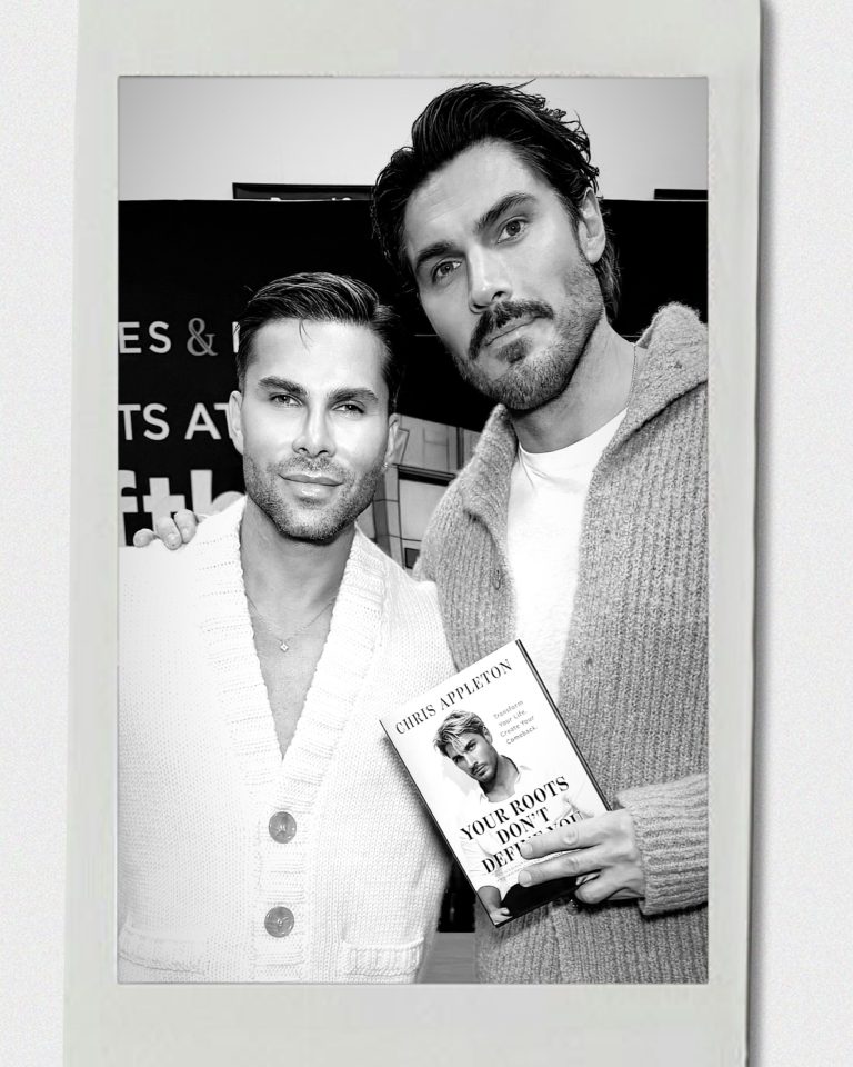 Автобиографията на Крис Апелтън събра светския елит