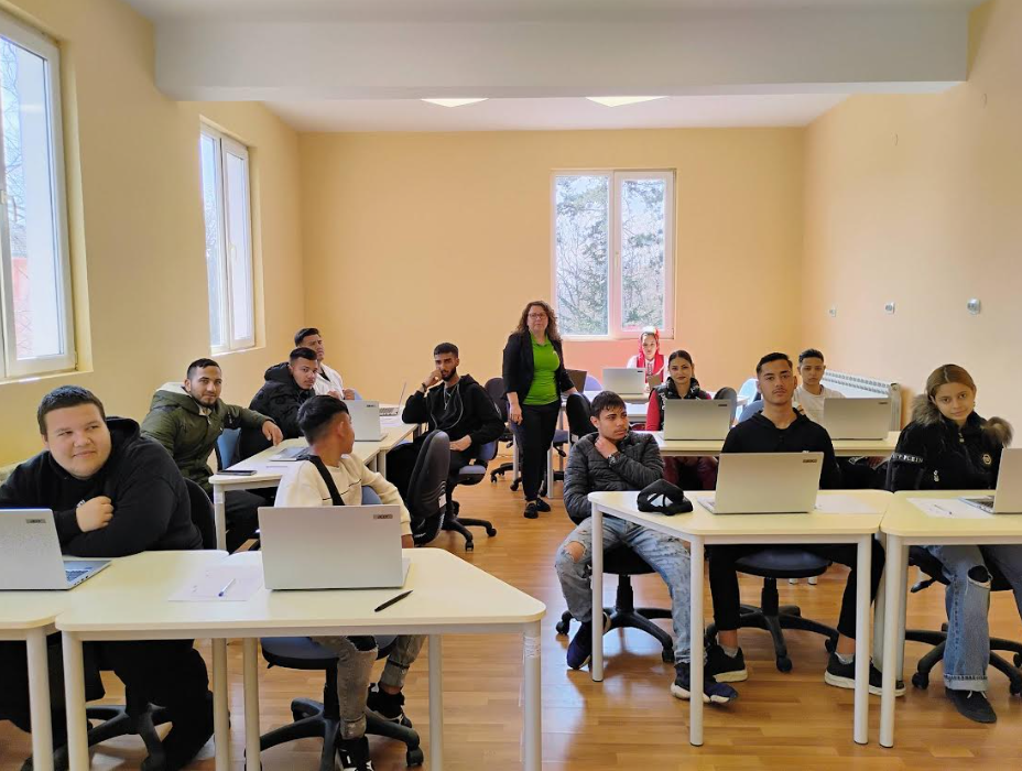 Нов STEM свят за учениците в ПГСС „Царица Йоанна“